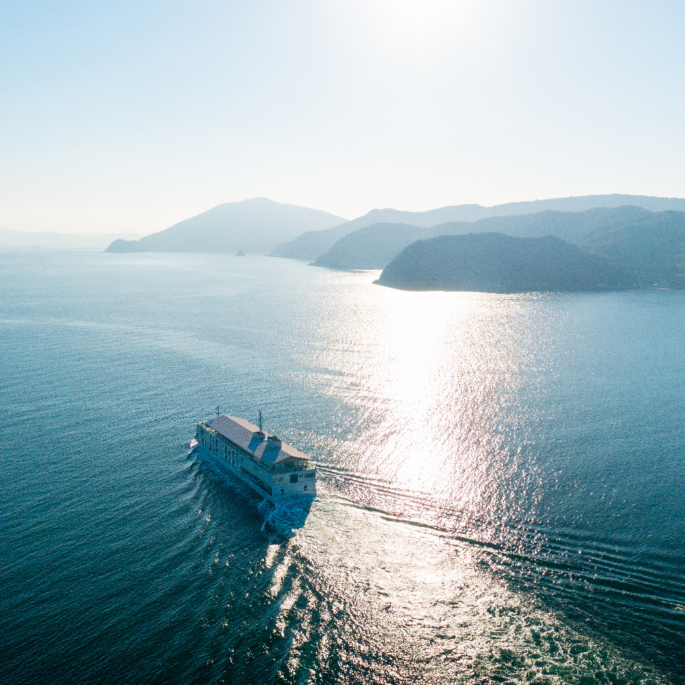 令和8年　春の特別航路　波静まる港の春　５日間　4月15日出発